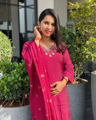 Maroon Regal Set