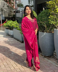 Maroon Regal Set