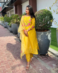 Radiant Yellow Muslin Set