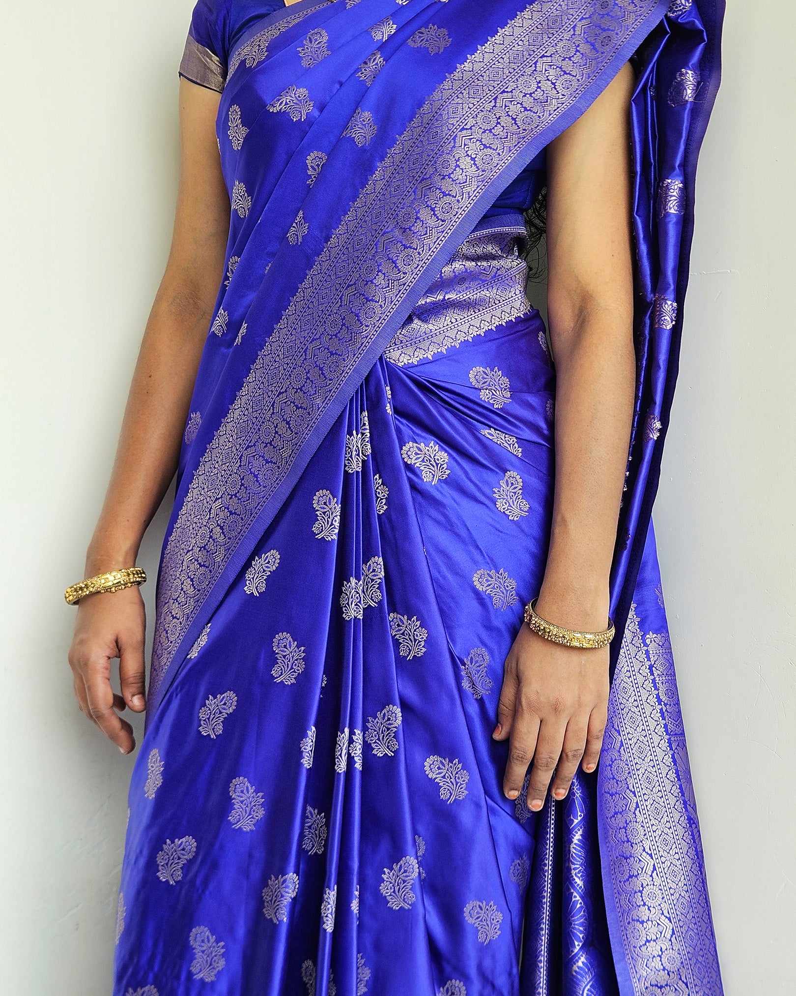 Mushroo Small Flowers Saree