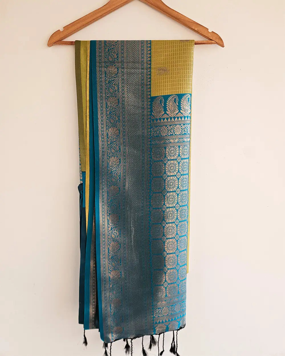 Mehendi Green & Blue Semi Pattu Saree