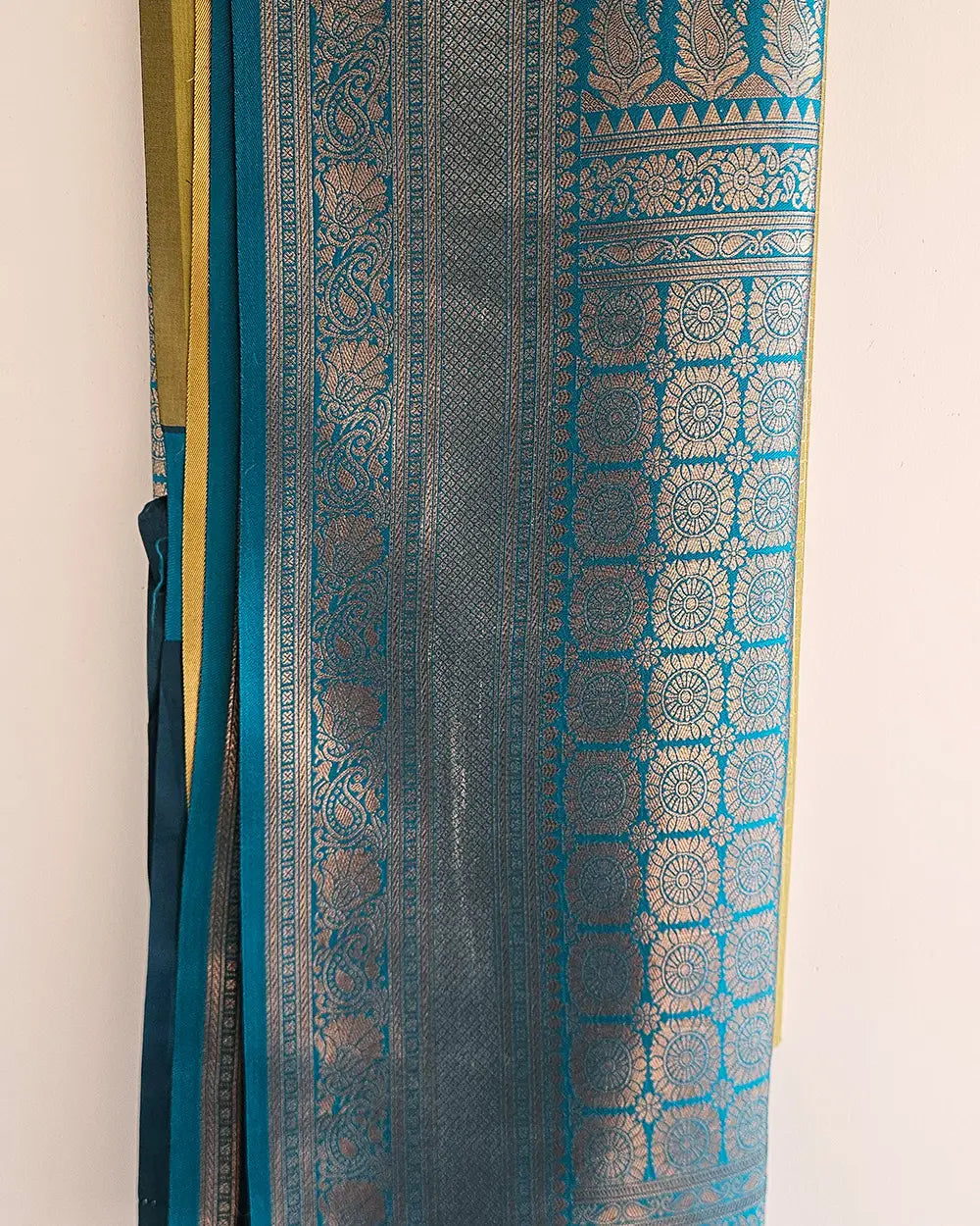 Mehendi Green & Blue Semi Pattu Saree